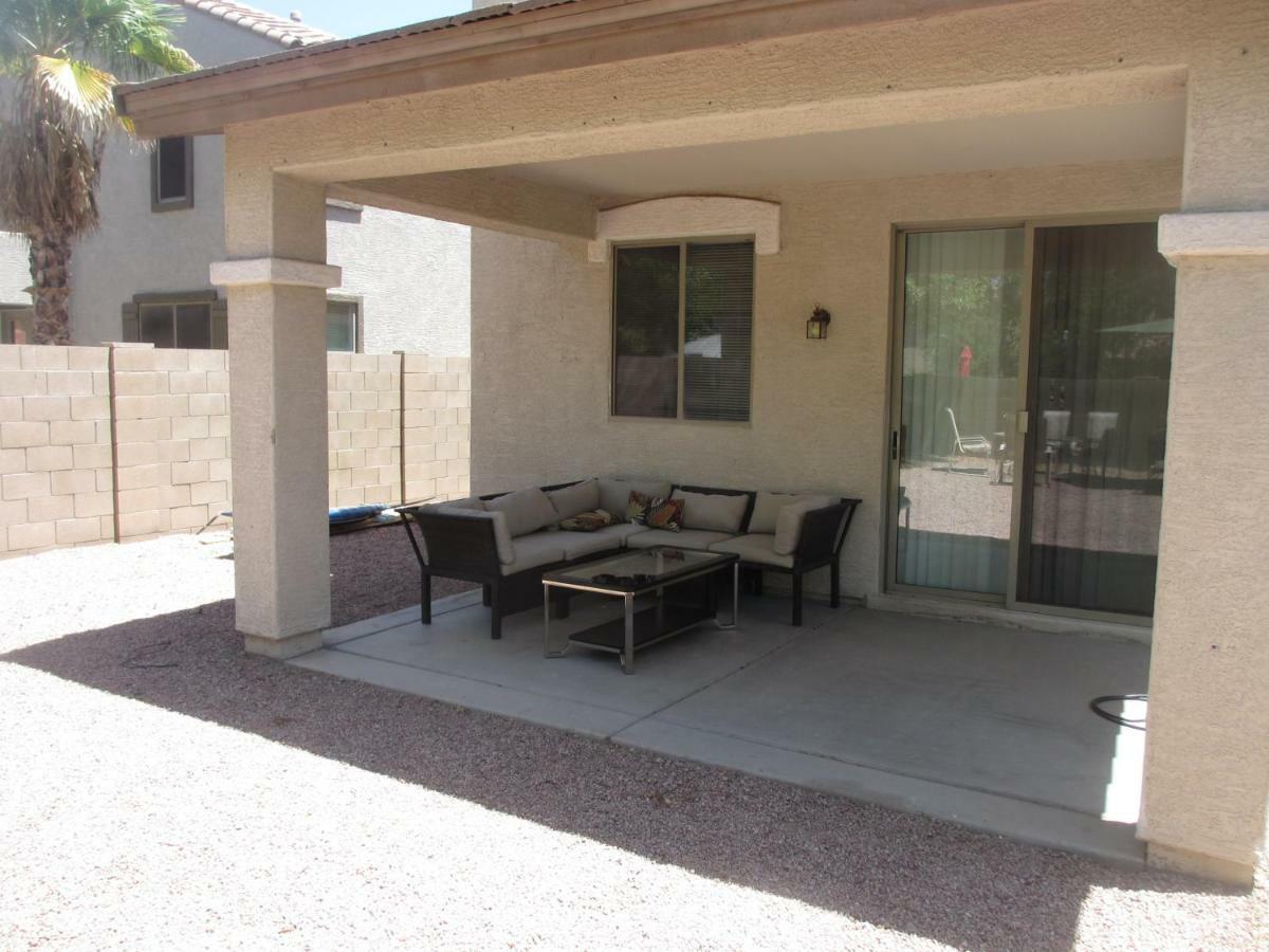 Art Gallery Vacation House Gilbert Bagian luar foto