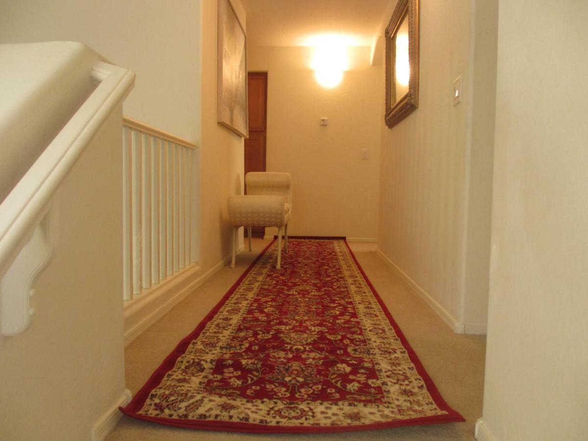 Art Gallery Vacation House Gilbert Bagian luar foto