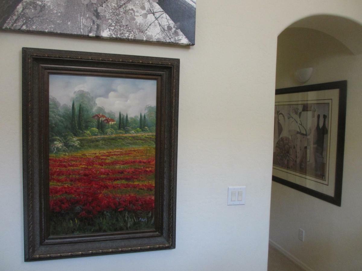 Art Gallery Vacation House Gilbert Bagian luar foto